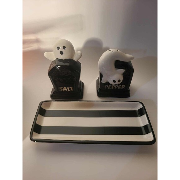 Jack O Lantern Halloween SALT & PEPPER SHAKERS Ghost Tombstone 3pc Set NIB NEW - Picture 6 of 6